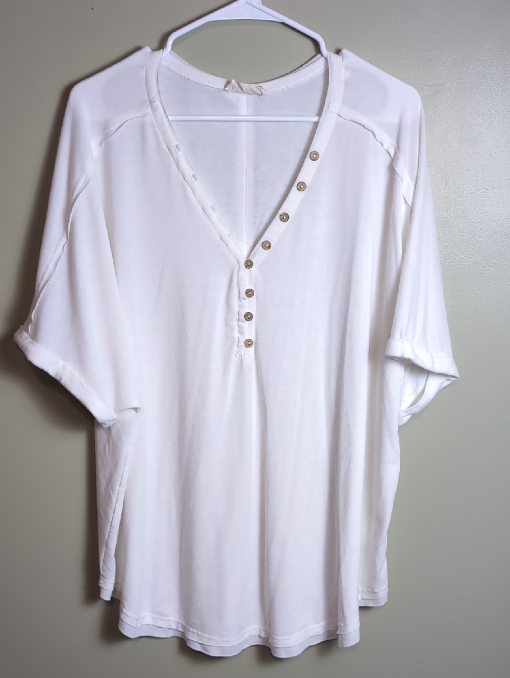 Unbranded White Short Sleeve Henley Tee with Button Placket